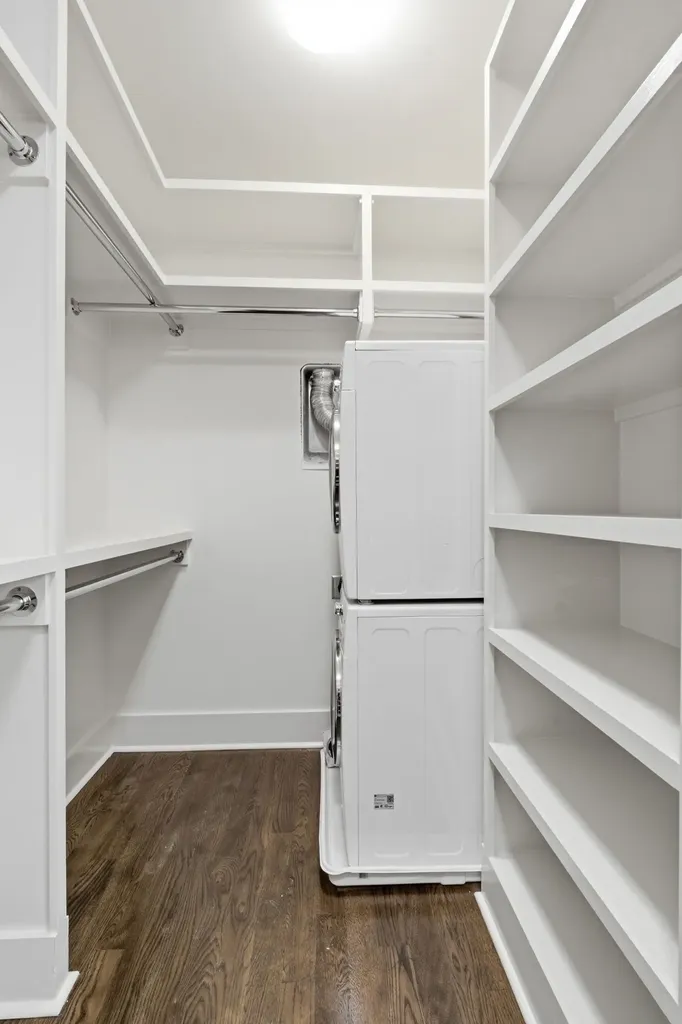 800 13th Ave, S Nashville TN 37203