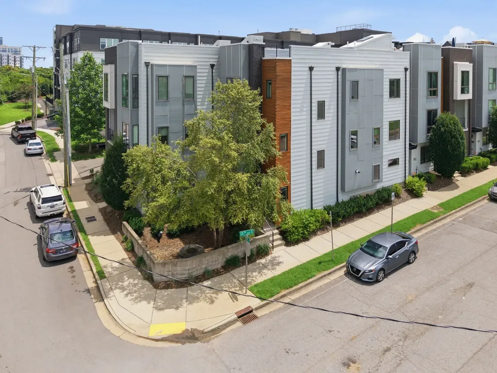800 13th Ave, S Nashville TN 37203