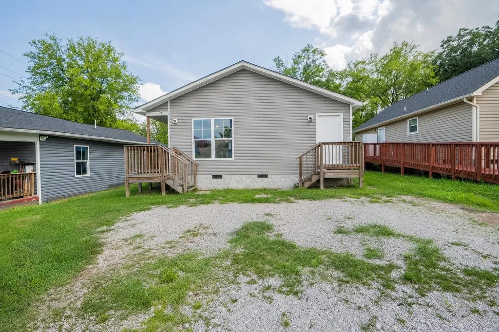 2110 E 18th Street Chattanooga TN 37404