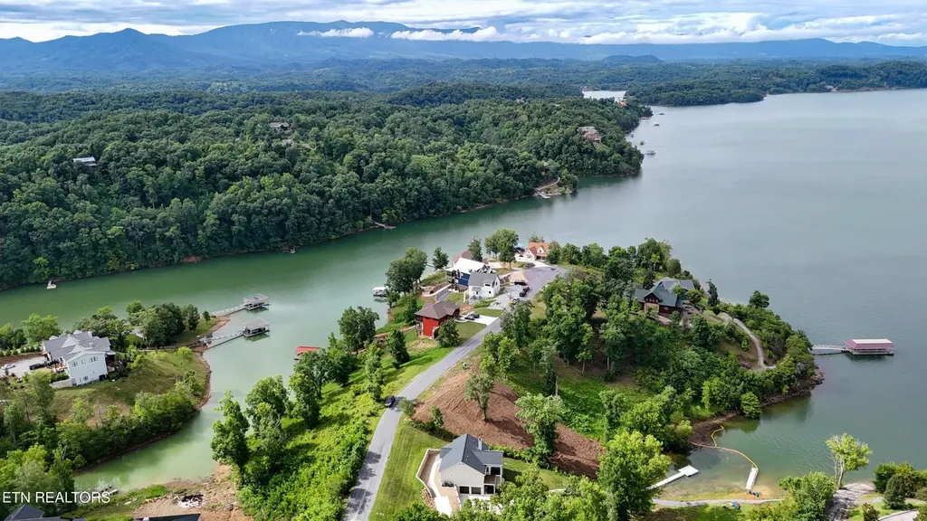 57 Stone Harbor Drive Dandridge TN 37725