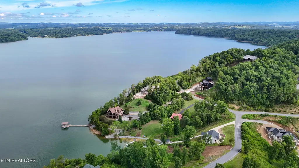 57 Stone Harbor Drive Dandridge TN 37725