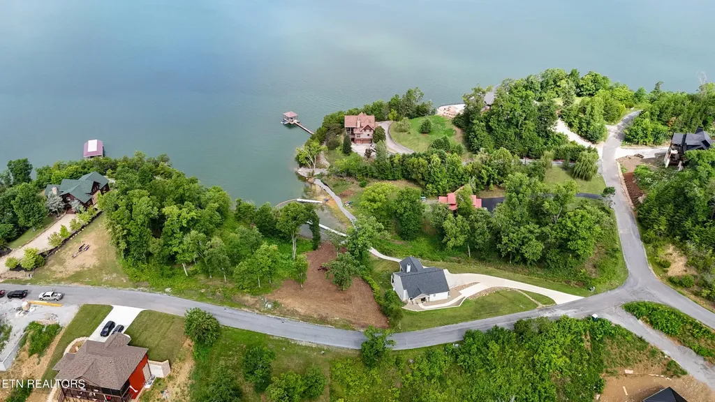 57 Stone Harbor Drive Dandridge TN 37725