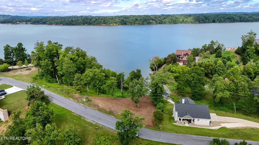 57 Stone Harbor Drive Dandridge TN 37725