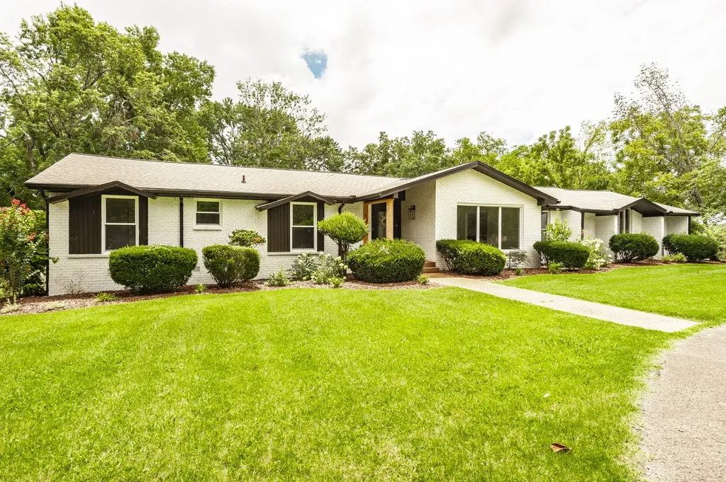 205 Bluegrass Drive Hendersonville TN 37075