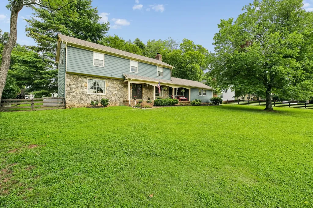 178 Meadowlake Drive Hendersonville TN 37075