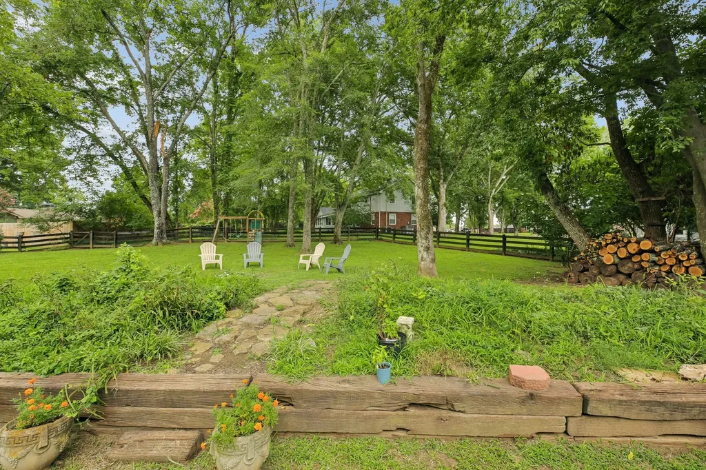 178 Meadowlake Drive Hendersonville TN 37075