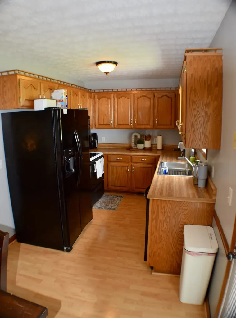 220 Joyce Circle Lafayette TN 37083