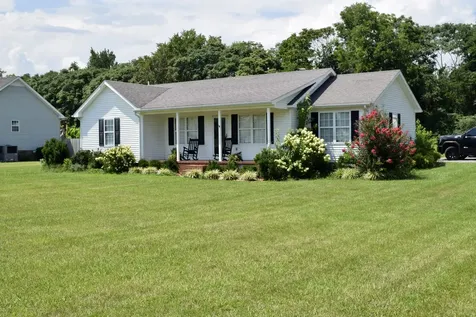 220 Joyce Circle Lafayette TN 37083
