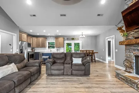 636 Raulston Falls Road Jasper TN 37347