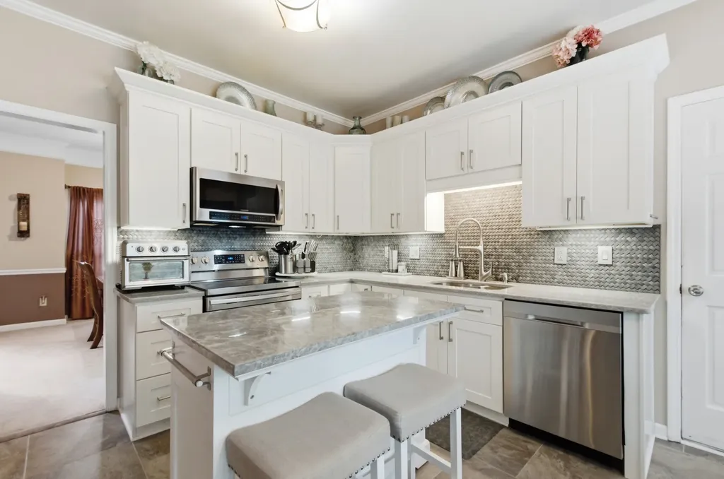 7220 River Bend Road Nashville TN 37221