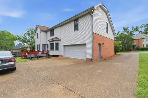 7220 River Bend Road Nashville TN 37221