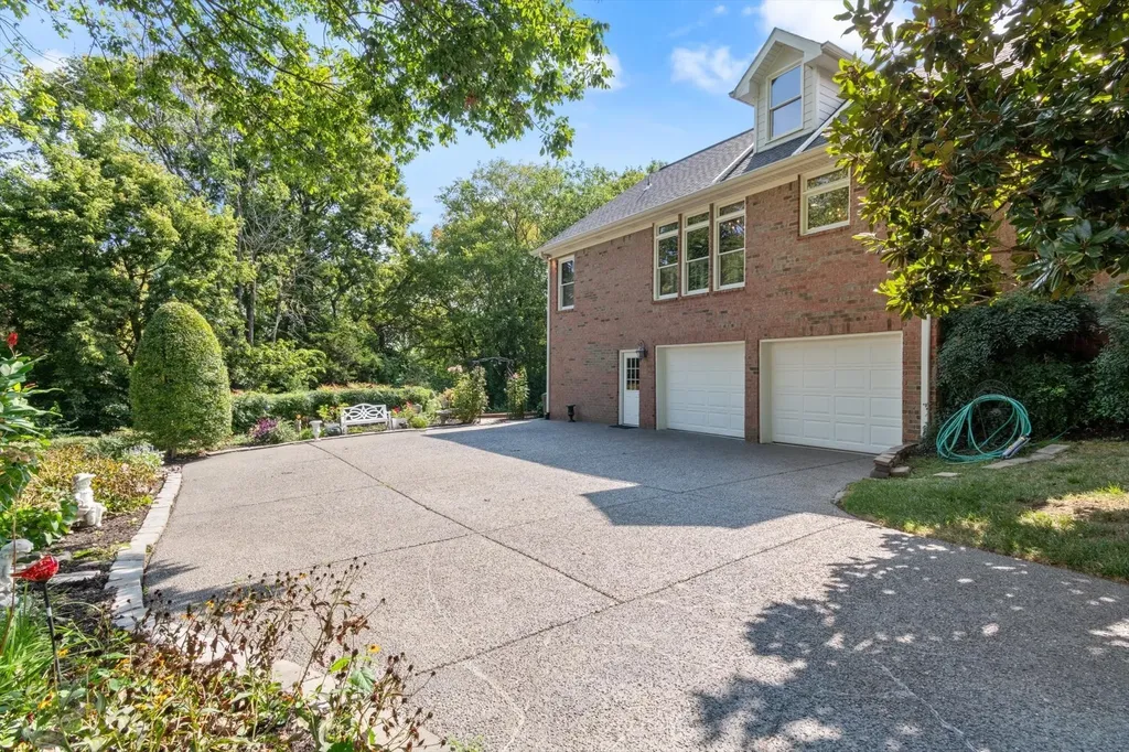 766 Peach Orchard Drive Nashville TN 37204