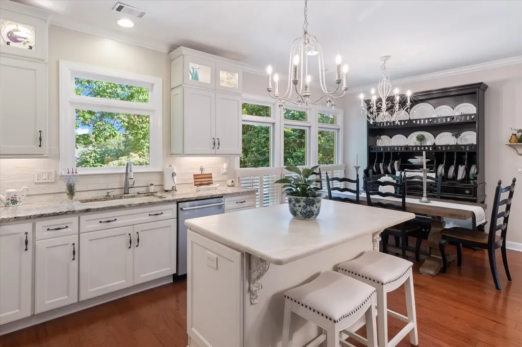 766 Peach Orchard Drive Nashville TN 37204