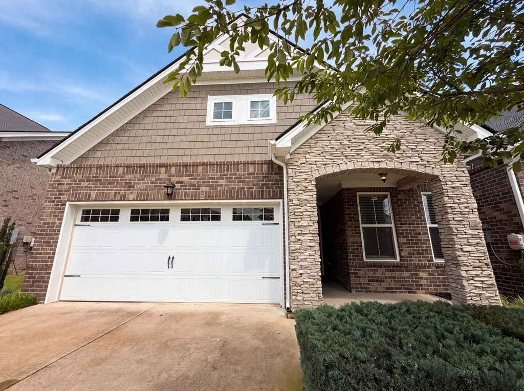 6044 Blackberry Ridge Lane Hermitage TN 37076
