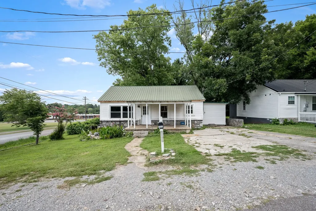 1211 Swanson Boulevard Fayetteville TN 37334