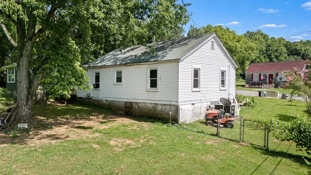1211 Swanson Boulevard Fayetteville TN 37334