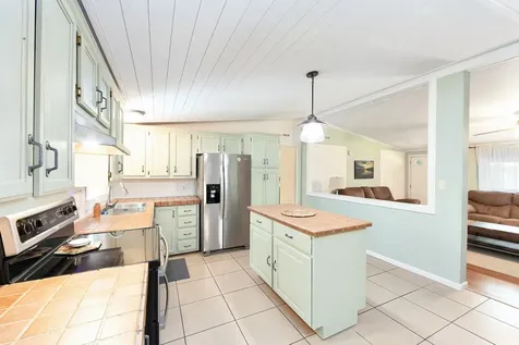 530 Douglas Lane Camden TN 38320