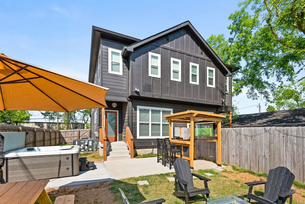 600 41st Ave, N Nashville TN 37209