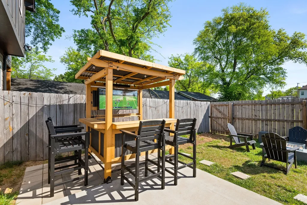 600 41st Ave, N Nashville TN 37209