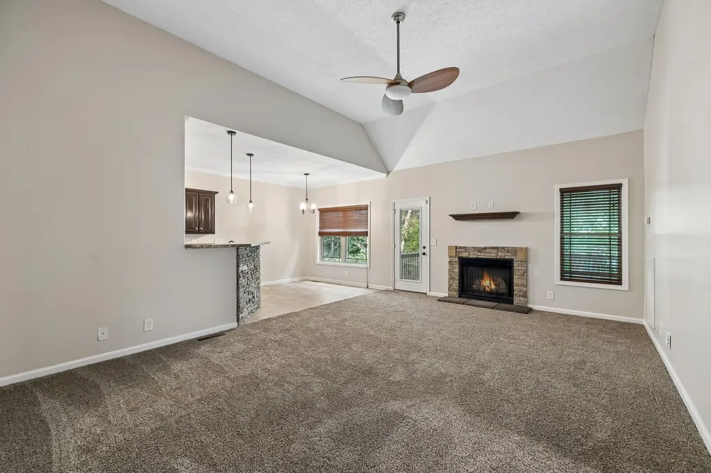 634 Hidden Valley Drive Clarksville TN 37040