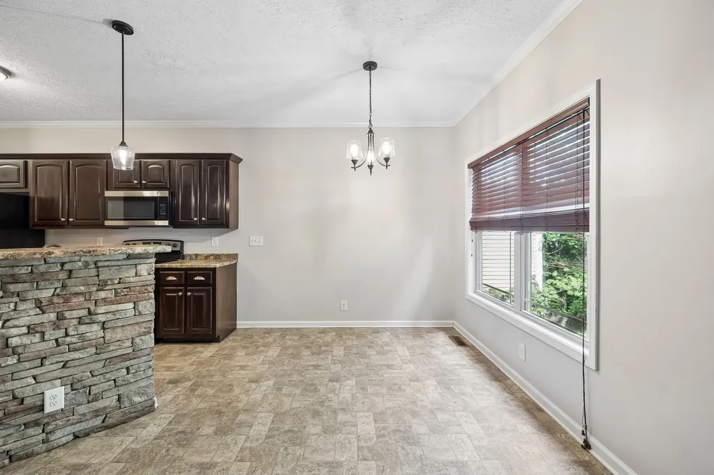 634 Hidden Valley Drive Clarksville TN 37040
