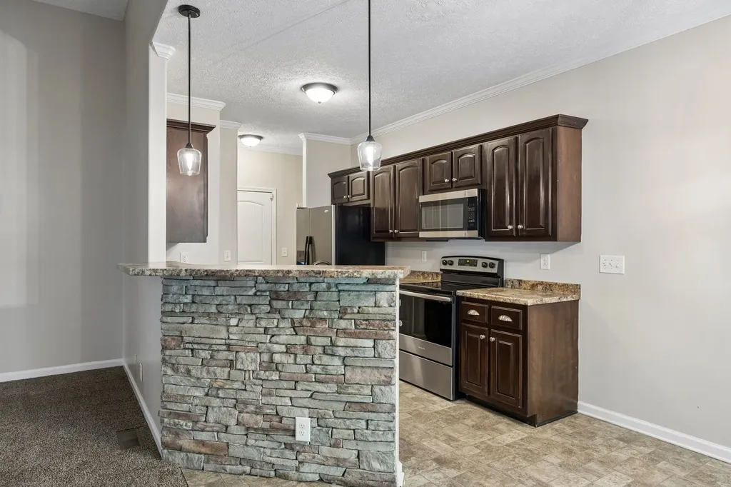 634 Hidden Valley Drive Clarksville TN 37040