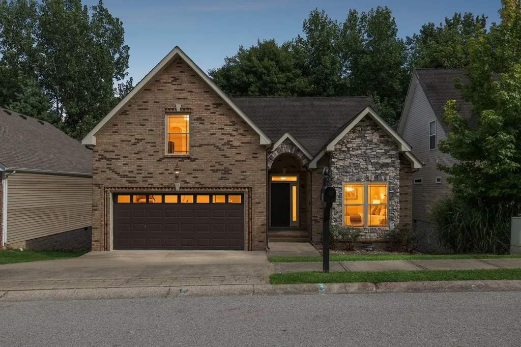 634 Hidden Valley Drive Clarksville TN 37040