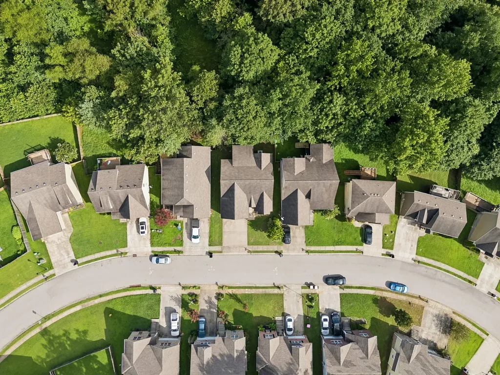 634 Hidden Valley Drive Clarksville TN 37040