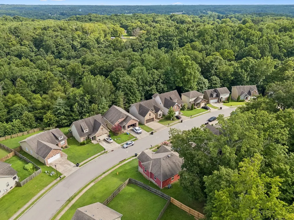 634 Hidden Valley Drive Clarksville TN 37040