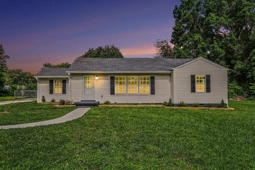 206 Bragg Circle Tullahoma TN 37388