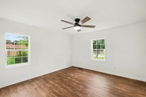 206 Bragg Circle Tullahoma TN 37388