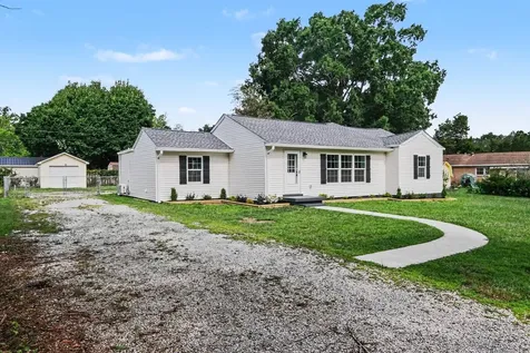206 Bragg Circle Tullahoma TN 37388