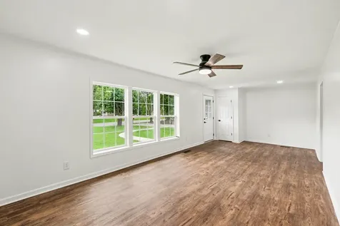 206 Bragg Circle Tullahoma TN 37388