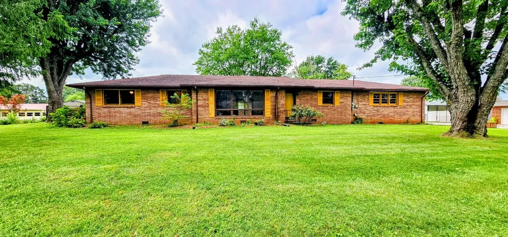 203 Kelly Drive Decherd TN 37324