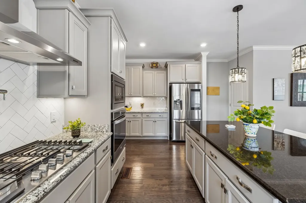 1512 Davidge Drive Nashville TN 37221