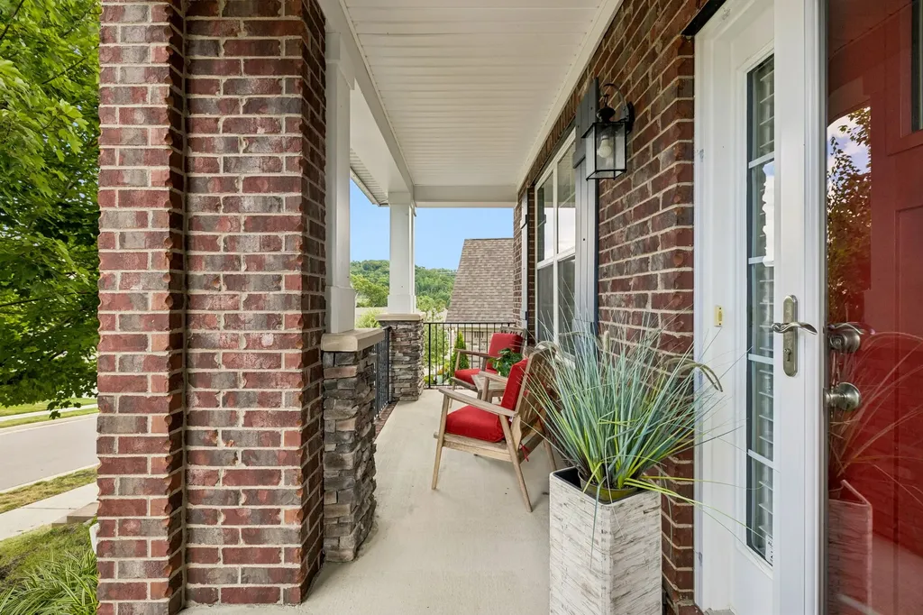 1512 Davidge Drive Nashville TN 37221