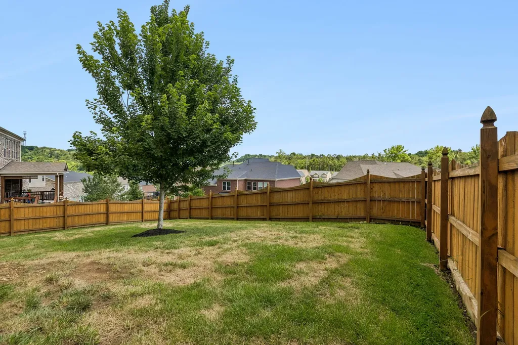 1512 Davidge Drive Nashville TN 37221