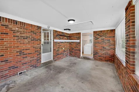 1106 Rainbow Circle Westmoreland TN 37186