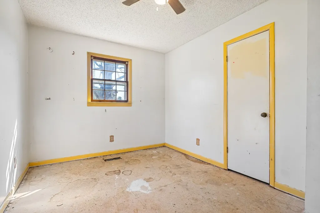 2363 Old Rock Island Road Rock Island TN 38581