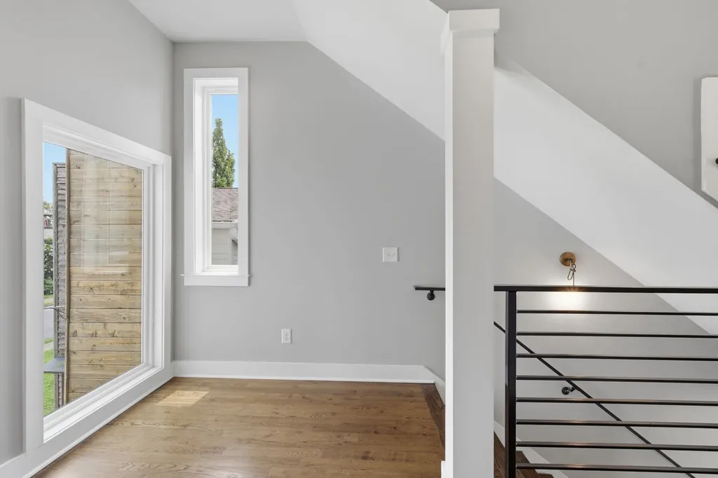 1061 2nd Ave, S Nashville TN 37210