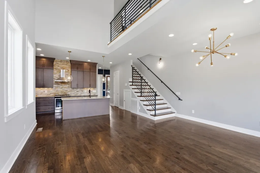 1061 2nd Ave, S Nashville TN 37210