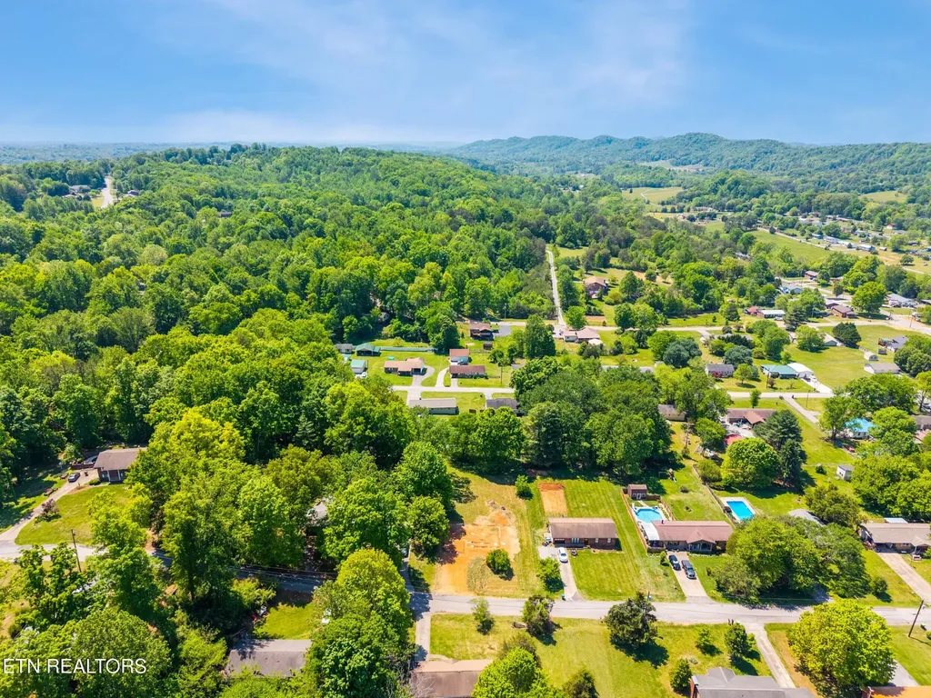 827 Walker Avenue Seymour TN 37865