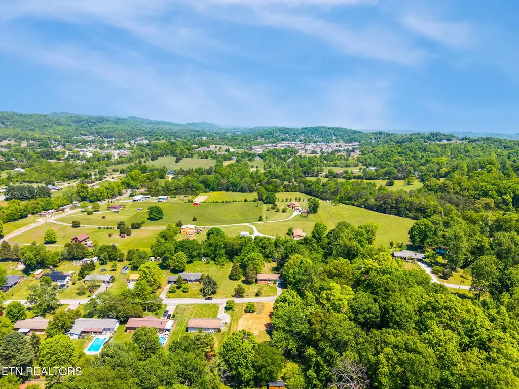 827 Walker Avenue Seymour TN 37865