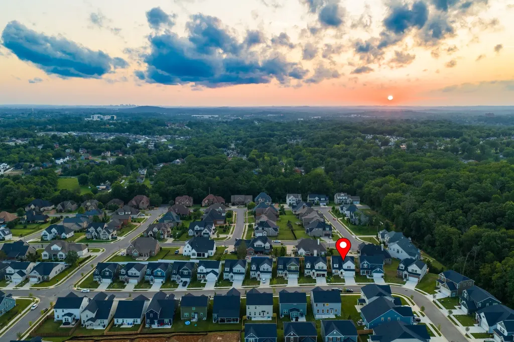 1028 Lionheart Drive Hermitage TN 37076
