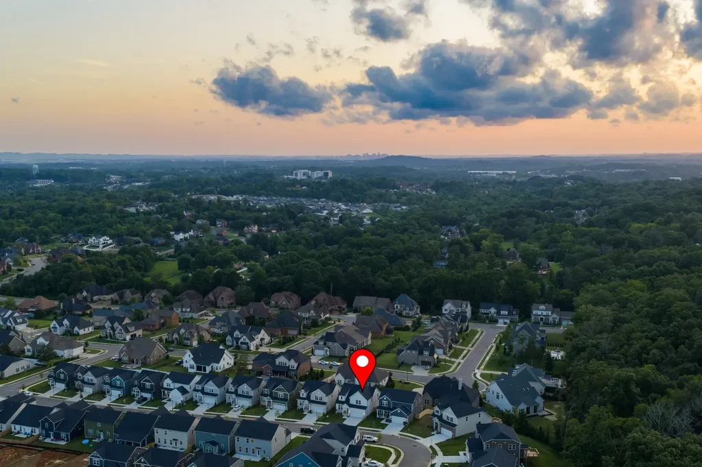 1028 Lionheart Drive Hermitage TN 37076