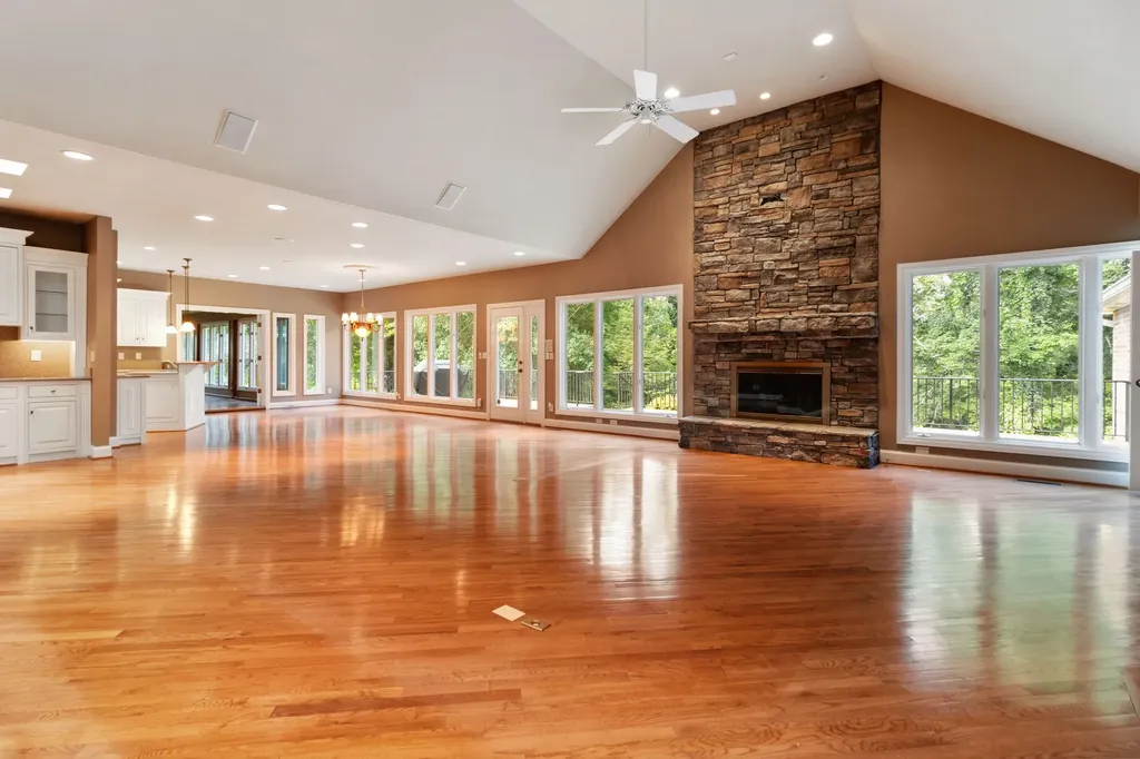 363 Fairway Drive Clarksville TN 37043
