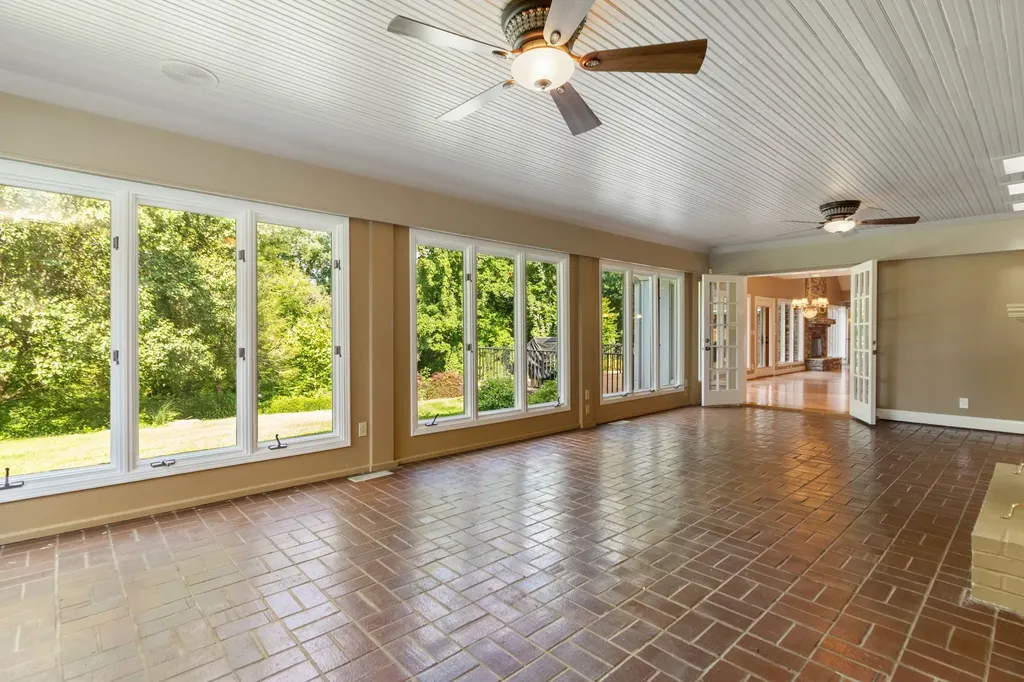 363 Fairway Drive Clarksville TN 37043