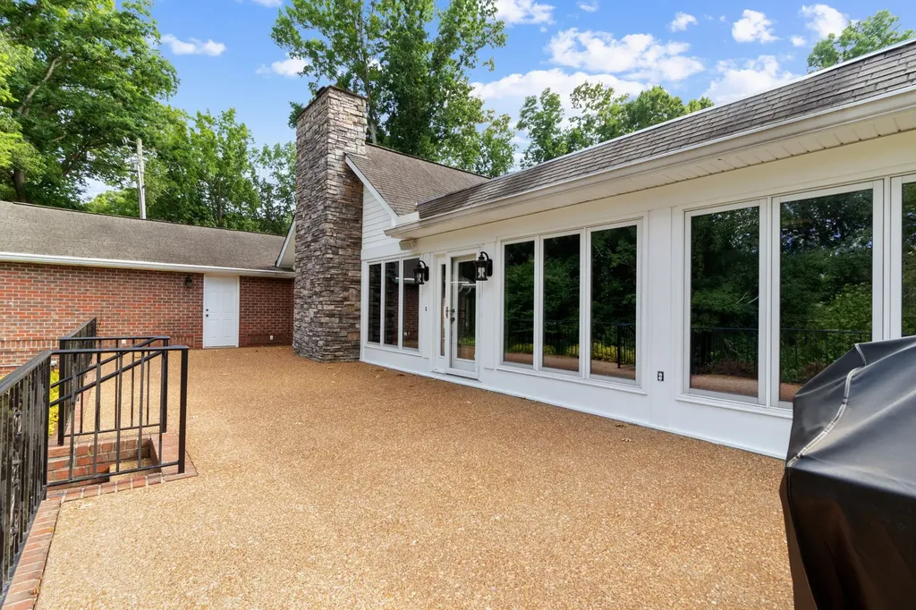363 Fairway Drive Clarksville TN 37043