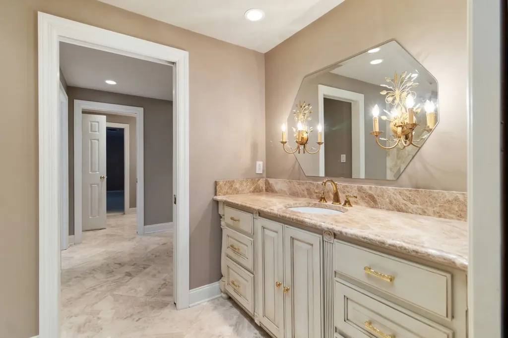 363 Fairway Drive Clarksville TN 37043