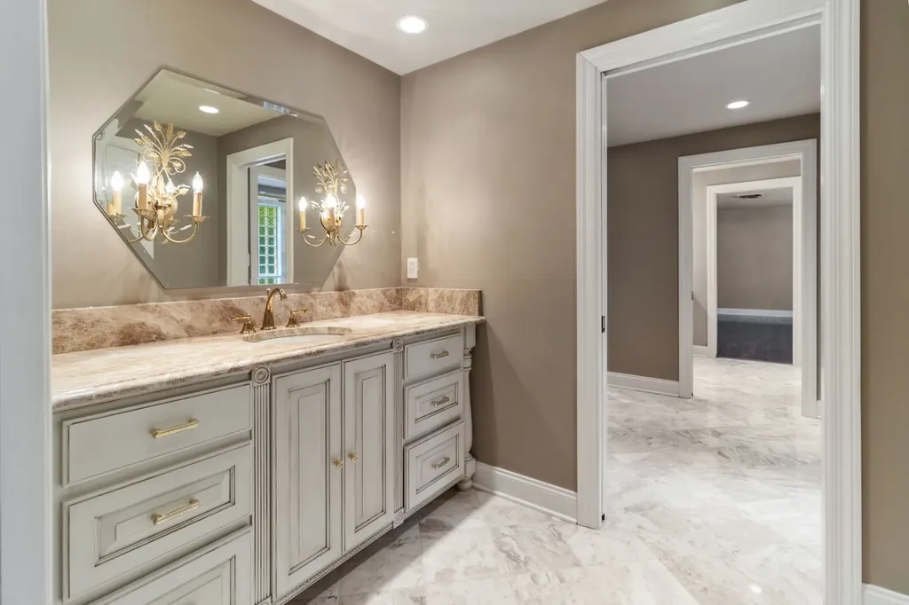 363 Fairway Drive Clarksville TN 37043